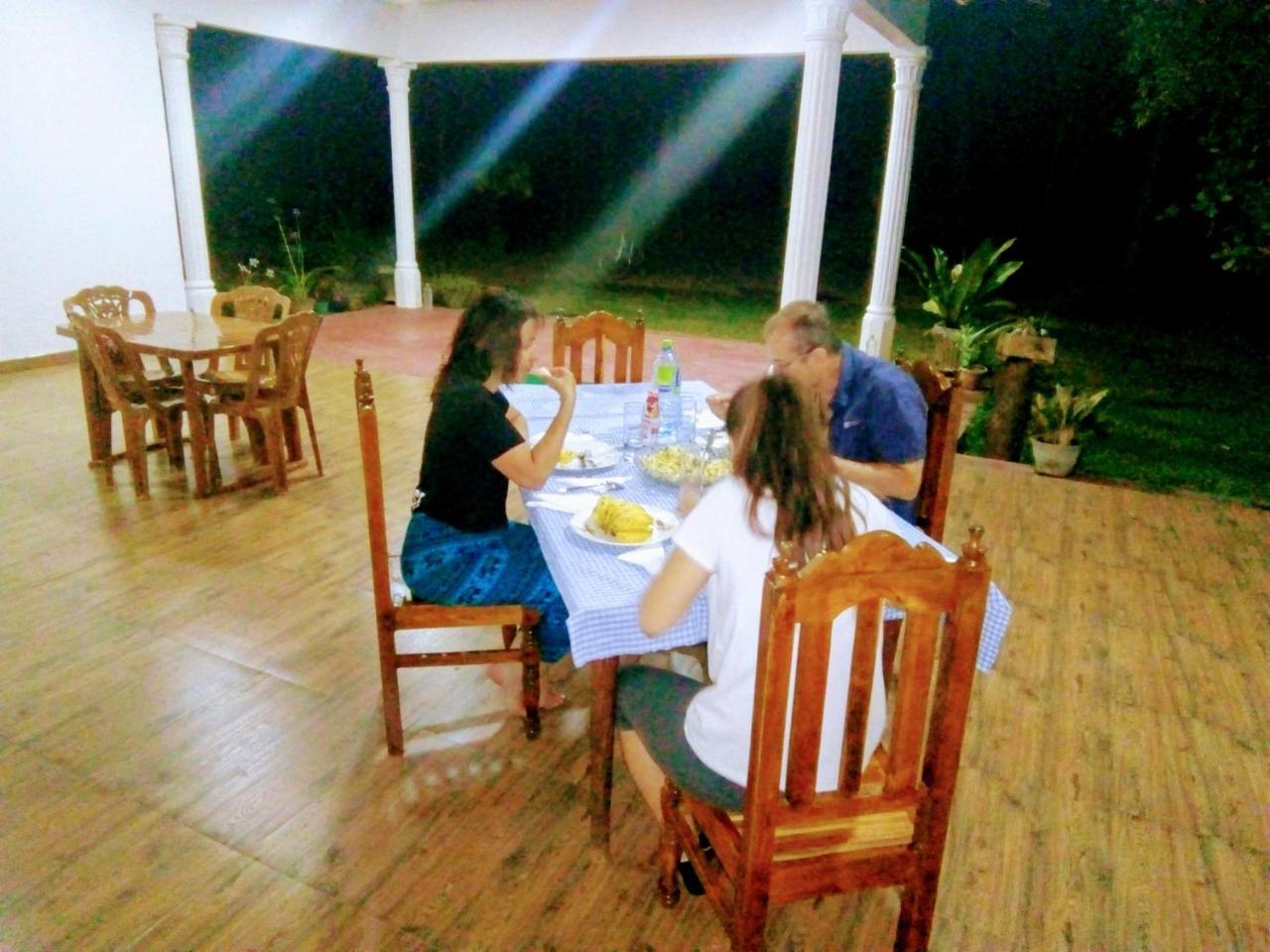 Siyapath Holiday Resort Polonnaruwa Eksteriør billede