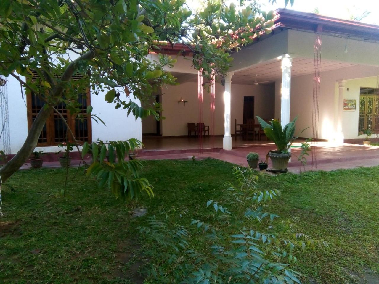 Siyapath Holiday Resort Polonnaruwa Eksteriør billede